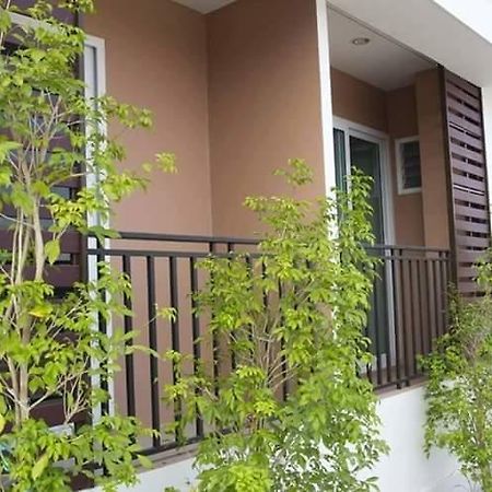 Field Town Apartment Након Найок Екстериор снимка